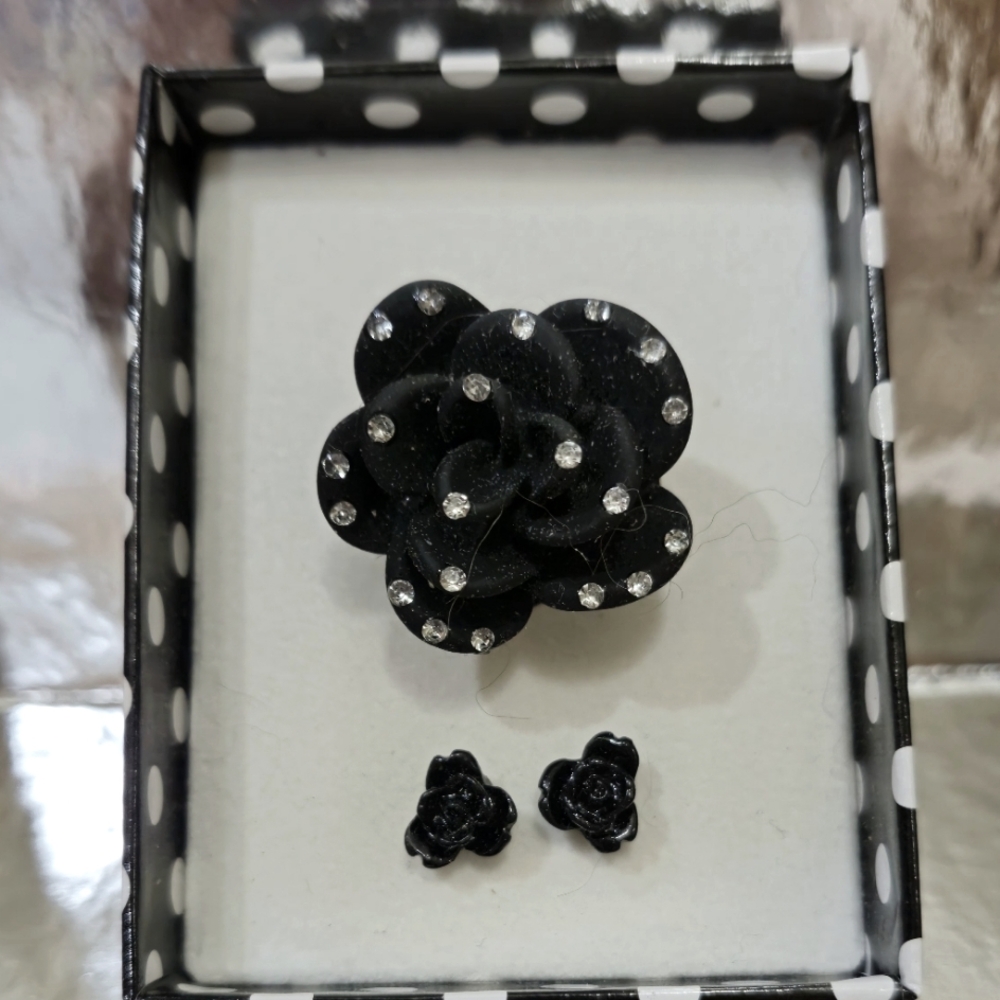 Flower Adjustable Ring and Matching Earrings